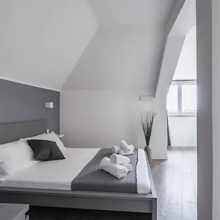 Apartment Camilla's Tourist Rom